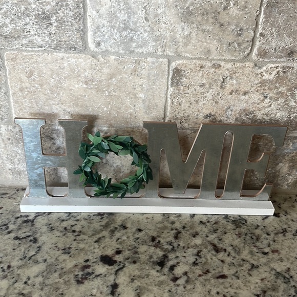 Home sign - Picture 7 of 10